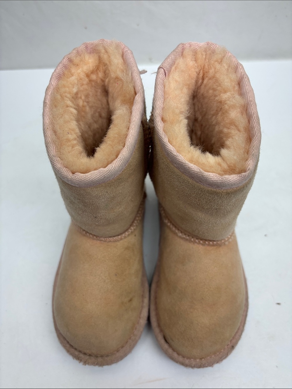 UGG Classic Short Boots size 10 toddler girl, box 72 - Picture 6 of 8